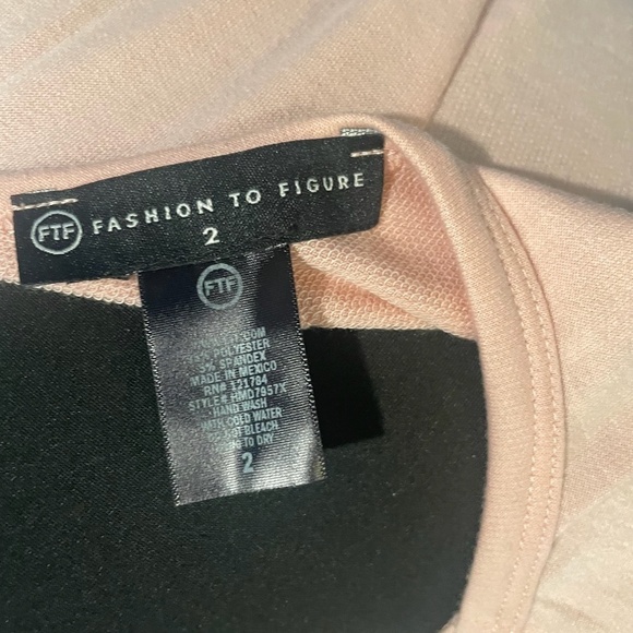 F2F Women's Ripped Cut Out Plain Short Sleeve T shirt dress Pink, Size 2 NWT - Picture 4 of 4